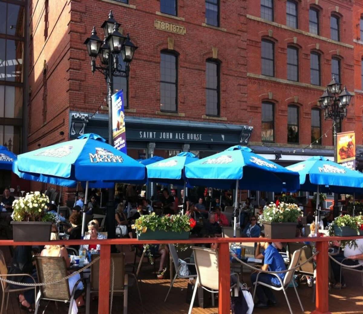 Bright Cozy Condo The Heart Of Uptown 2Bed Coffee & Tea Saint John Buitenkant foto